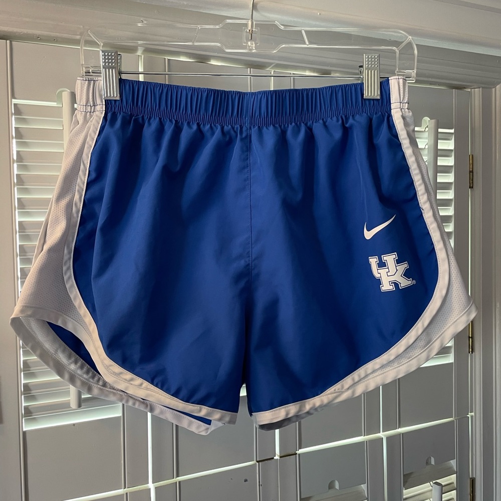 University of Kentucky Nike shorts. Has ties.